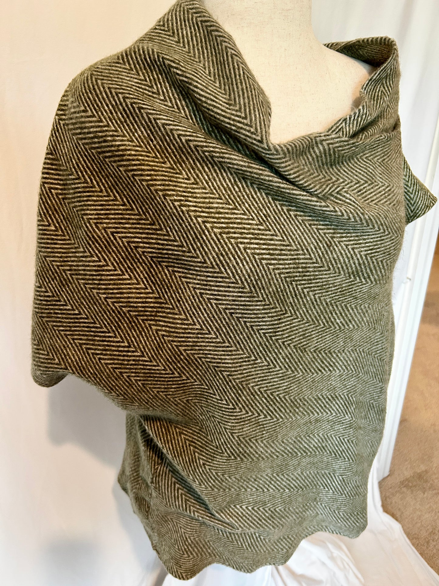 Hibiscus Draping Shirt in Green Herringbone Cashmere