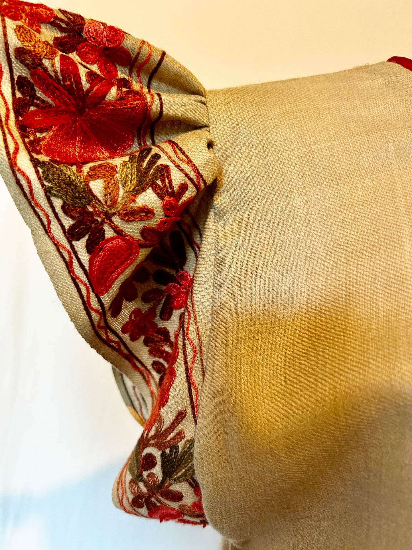 Buttercup Top in Embroidered Beige Lamb's Wool