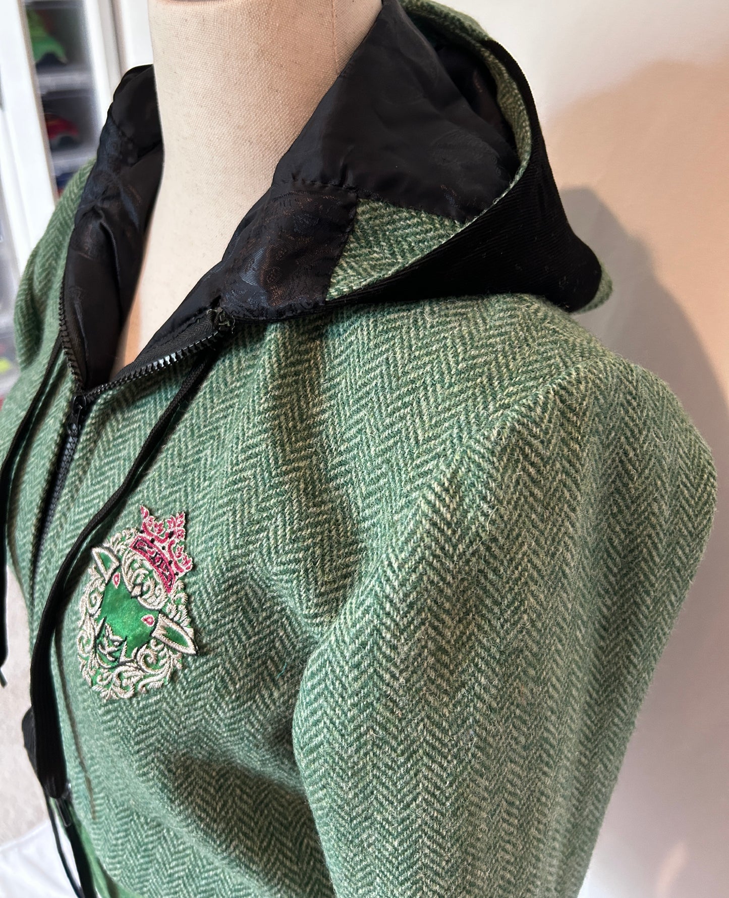 Allium Jacket in Green Herringbone Harris Tweed with Sheep King Embroidery