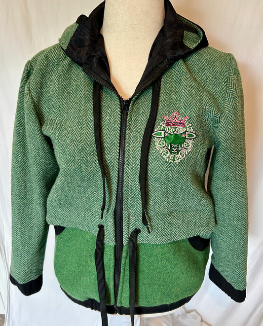 Allium Jacket in Green Herringbone Harris Tweed with Sheep King Embroidery