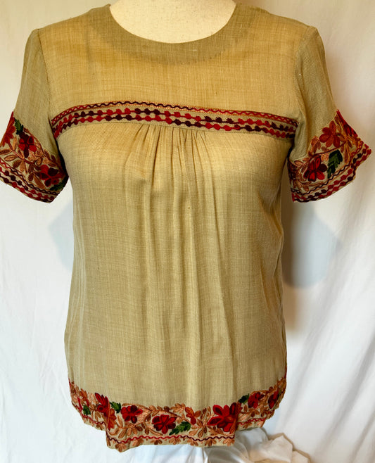 Moly Top in Embroidered Beige Lamb's Wool