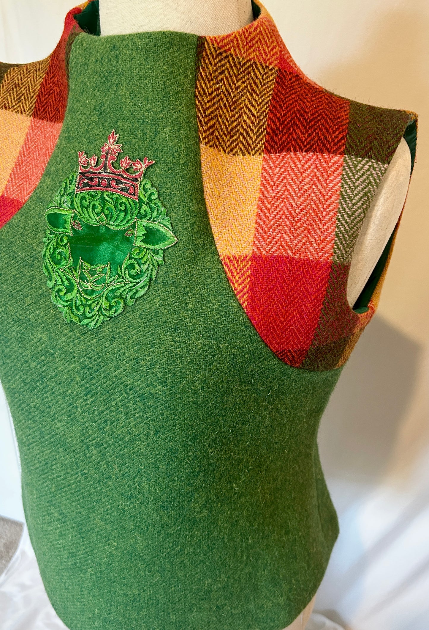 Mallow Tweed Top in Green with Sheep King Embroidery - Green & Patchwork Orange