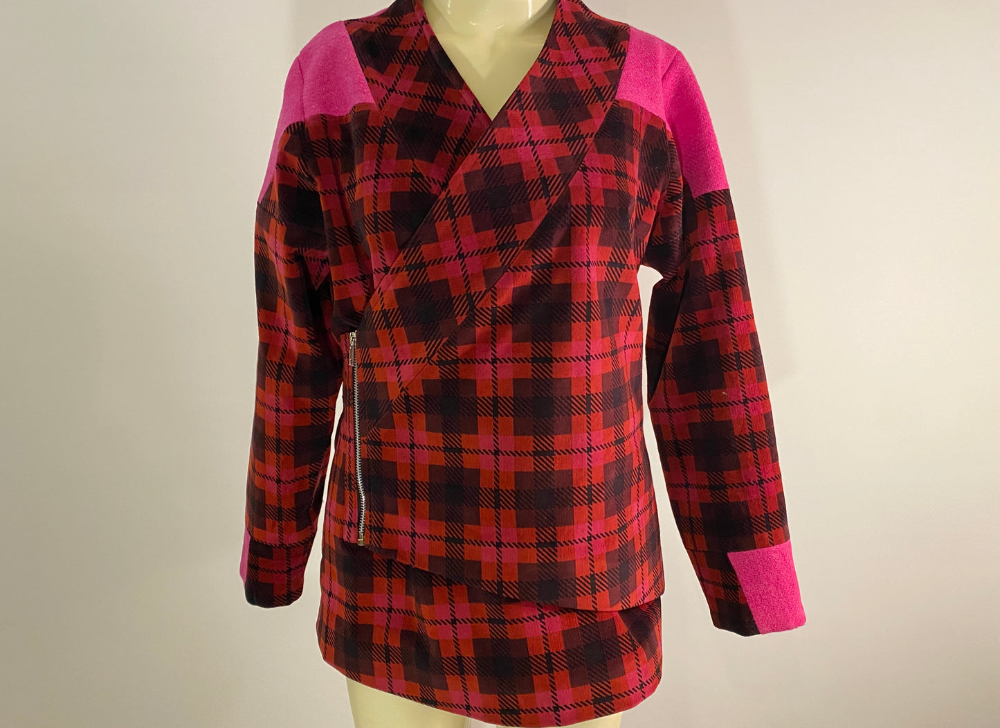 Canna Jacket in a Geometric Patterned Corduroy w Hot Pink